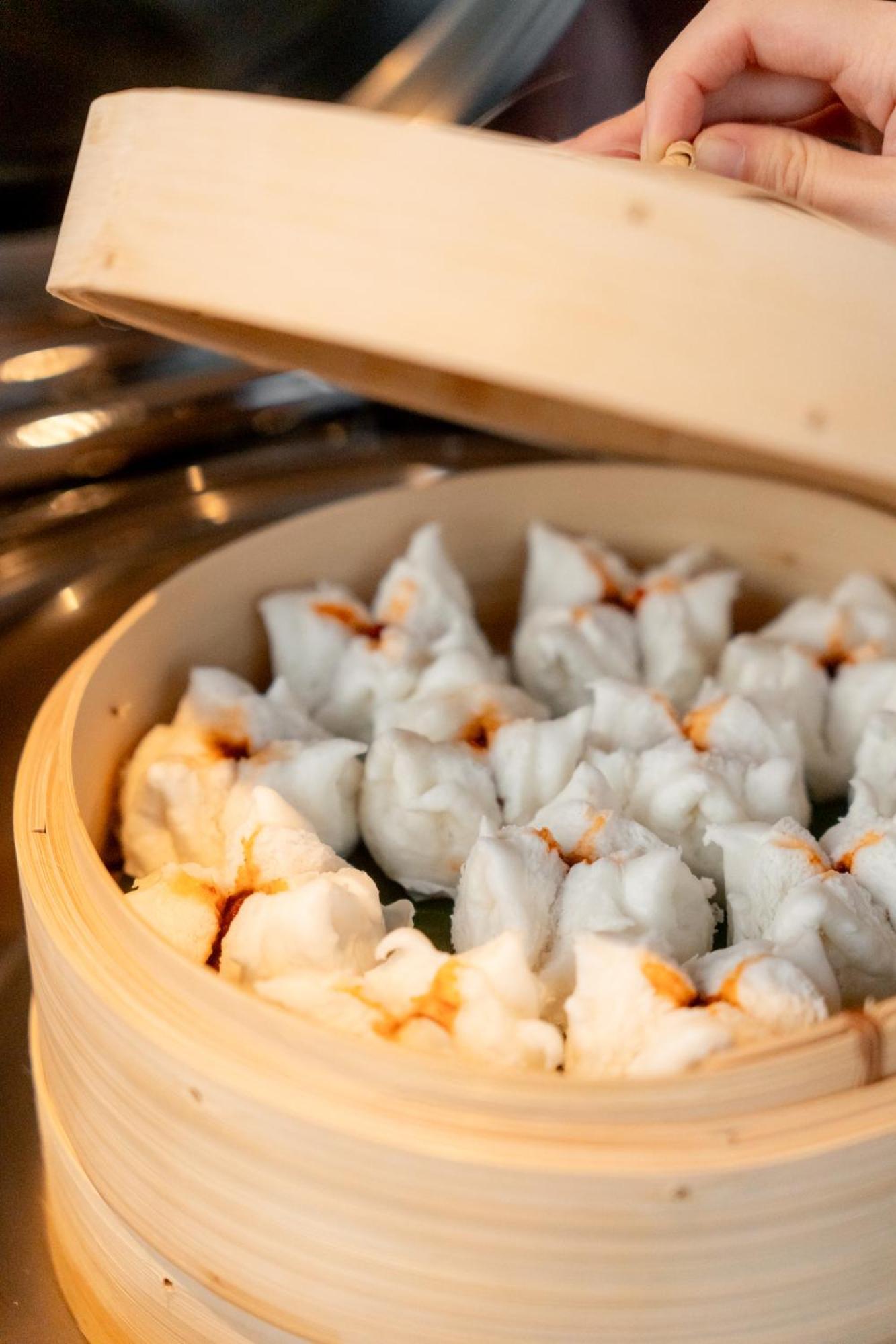Ascott Embassy Sathorn Bangkok Hotel Ngoại thất bức ảnh Steamed dumplings